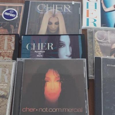 LOT 91 B: Cher CDs and Concert T-Shirts