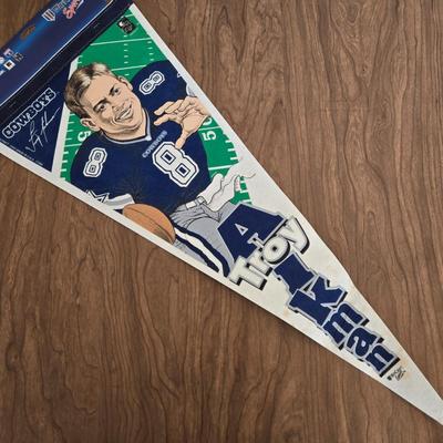 LOT 96B: 1990s NFL Dallas Cowboys "America's Team" Pennants & Hat