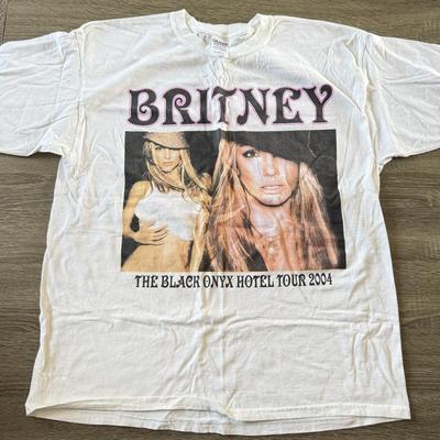 LOT 103A: 2004 Britney Spears The Black Onyx Hotel Tour T-Shirt (XL)