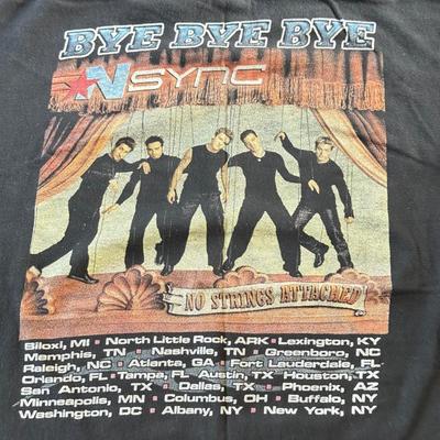 LOT 112A: Y2K *NSYNC No Strings Attached tour T-Shirt (XL)