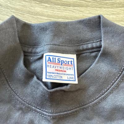 LOT 113A: Y2K Shakira Laundry Service T-Shirt (Large)