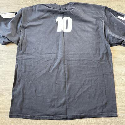 LOT 115A: LL Cool J Black T-Shirt (XL)