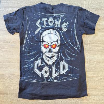 LOT 120A: 1998 WWF Stone Cold Steve Austin Vest T-Shirt