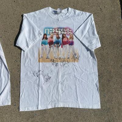 LOT 122A: Vintage Y2K Backstreet Boys & Signed No Secrets Tour T Shirts