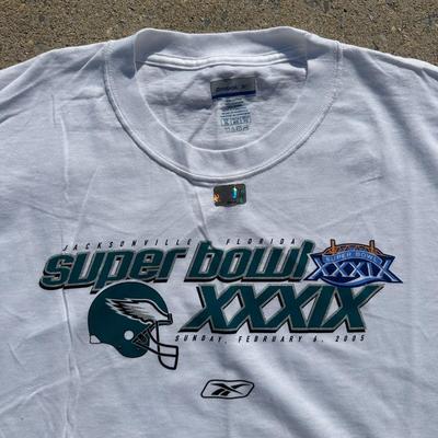 LOT 124L: Vintage/Modern Philadelphia Eagles T shirt Collection