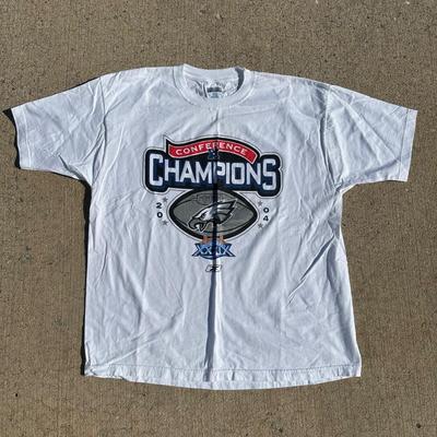 LOT 124L: Vintage/Modern Philadelphia Eagles T shirt Collection