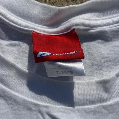 LOT 124L: Vintage/Modern Philadelphia Eagles T shirt Collection