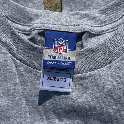 LOT 124L: Vintage/Modern Philadelphia Eagles T shirt Collection