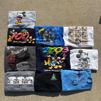 LOT 126L: Vintage Disney T Shirt Collection & More!