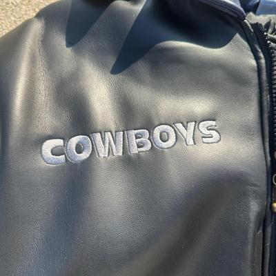 LOT 129A: Mighty Mac Sports NFL Dallas Cowboys Jacket