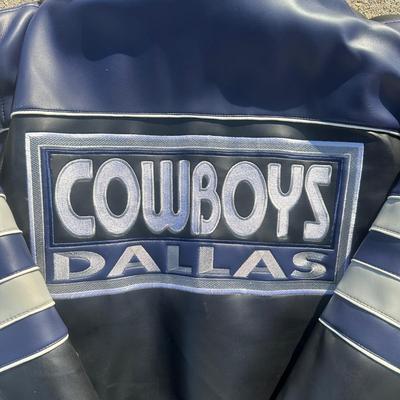 LOT 129A: Mighty Mac Sports NFL Dallas Cowboys Jacket