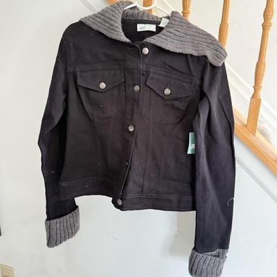 LOT 135A: NWT Juicy Couture Zip Up Hoodie (Large) & NWT Jennifer Lopez JLo Jacket (XL)