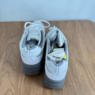 LOT 136A: Two Pairs Y2K Street Surfer Roller Sneakers (6/7)