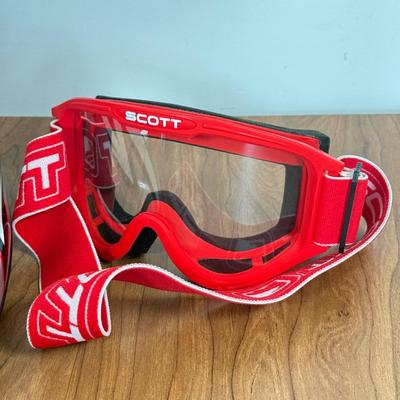 LOT 139A: Red THH TX10 Motocross Helmet (Size XL 61-62cm) w/ Matching Solo Gloves (XXL-12) & Scott Goggles