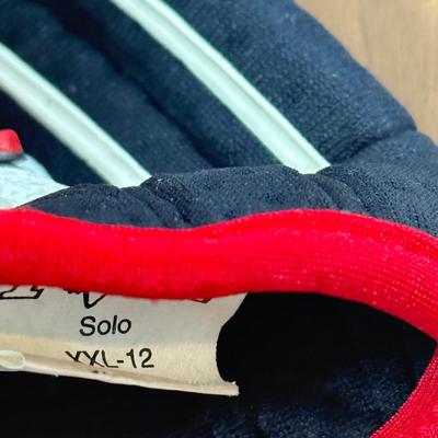 LOT 139A: Red THH TX10 Motocross Helmet (Size XL 61-62cm) w/ Matching Solo Gloves (XXL-12) & Scott Goggles