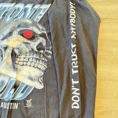 LOT 142A: 1998 WWF Stone Cold Steve Austin “Don’t Trust Nobody!” Long Sleeve Tee (Large)