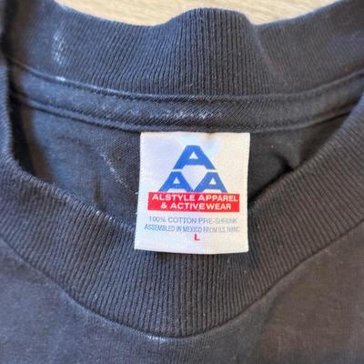 LOT 142A: 1998 WWF Stone Cold Steve Austin “Don’t Trust Nobody!” Long Sleeve Tee (Large)