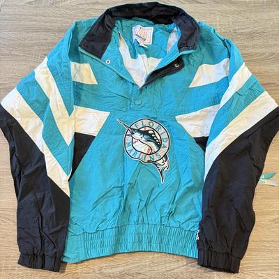 LOT 144A: Early 2000s MLB Florida Marlins Starter Jacket (Small)