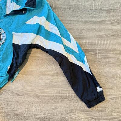 LOT 144A: Early 2000s MLB Florida Marlins Starter Jacket (Small)