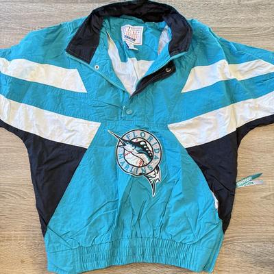 LOT 144A: Early 2000s MLB Florida Marlins Starter Jacket (Small)