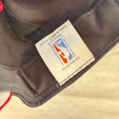 LOT 152A: NBA Hats: Chicago Bulls & NWT 76ers