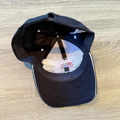 LOT 152A: NBA Hats: Chicago Bulls & NWT 76ers