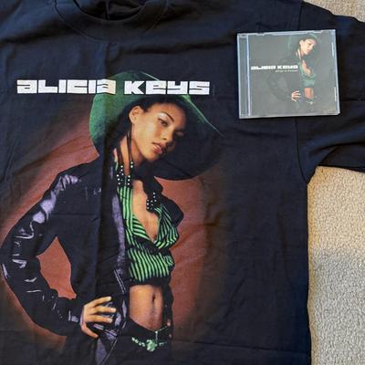LOT 153A: 2002 Alicia Keys Tour T-Shirt (XL) & Songs in A Minor CD