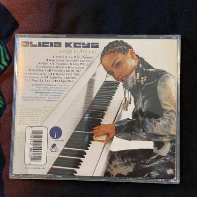 LOT 153A: 2002 Alicia Keys Tour T-Shirt (XL) & Songs in A Minor CD