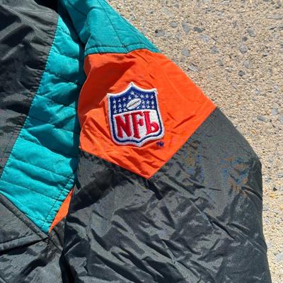 LOT 158A: NFL Miami Dolphins Starter Jacket (Youth XL)