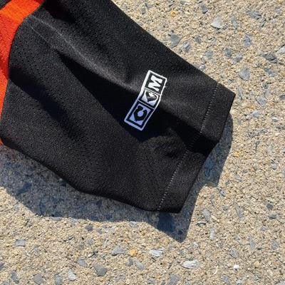 LOT 160A: NHL Philadelphia Flyers John Leclair CCM Hockey Jersey (XL)