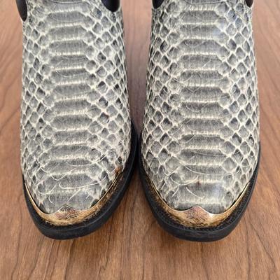 LOT 162A: Boys Cowboy Boots