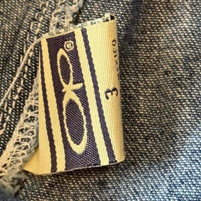 LOT 177A: Summer Skirts & Shorts in Junior/Petite Sizes: Paris Blues Original, Blue Asphalt, Lei, Guess Jeans, OP & No Appt...