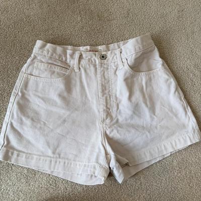 LOT 177A: Summer Skirts & Shorts in Junior/Petite Sizes: Paris Blues Original, Blue Asphalt, Lei, Guess Jeans, OP & No Appt...