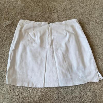 LOT 177A: Summer Skirts & Shorts in Junior/Petite Sizes: Paris Blues Original, Blue Asphalt, Lei, Guess Jeans, OP & No Appt...