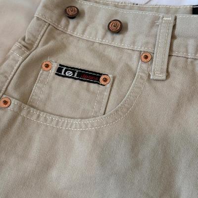 LOT 177A: Summer Skirts & Shorts in Junior/Petite Sizes: Paris Blues Original, Blue Asphalt, Lei, Guess Jeans, OP & No Appt...