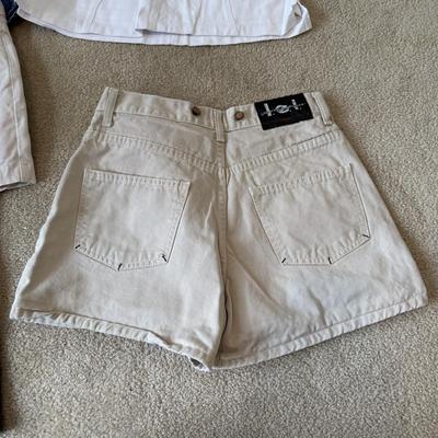 LOT 177A: Summer Skirts & Shorts in Junior/Petite Sizes: Paris Blues Original, Blue Asphalt, Lei, Guess Jeans, OP & No Appt...