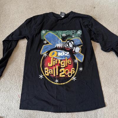 LOT 178A: Y2K Q102 Jingle Ball T-Shirts: 2002, 2003 & 2006