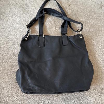 LOT 179A: Handbag Collection: Christian Siriano, Yankee Candle & Lip Cutout Design