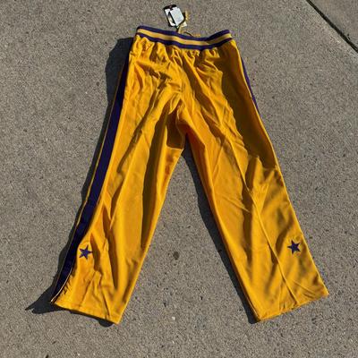 LOT 183A: NWT Nike NBA Los Angeles Lakers Sweatpants (XL)