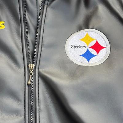 LOT 184A: NFL Pittsburgh Steelers Mighty Mac Sports Jacket (XL-20)