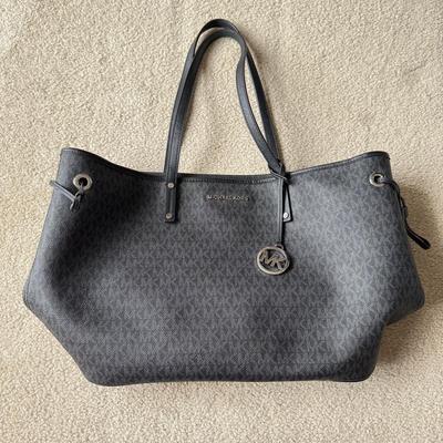 LOT 189B: Michael Kors: Large Logo Tote & NWT Scarf