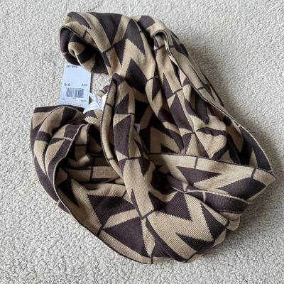 LOT 189B: Michael Kors: Large Logo Tote & NWT Scarf
