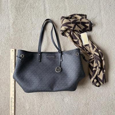 LOT 189B: Michael Kors: Large Logo Tote & NWT Scarf