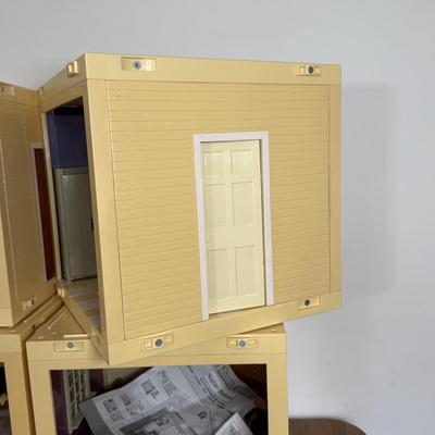 LOT 200A: 2001 Room by Room Modular Electronic Dollhouse w/ Accessories