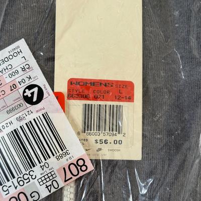 LOT 201A: NIP / NWT Nike Ladies' Zip Up Hoodies (2 Medium & 1 Large)