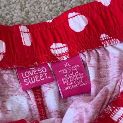 LOT 205A: Fun Shorts: Walt Disney World, Leopard Print, Spyn Hot Pants, Cat Pattern w/ Matching T-Shirt, Surf Style & More