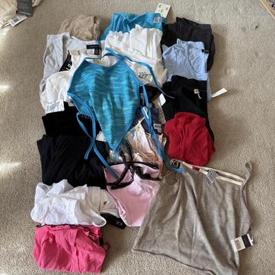 LOT 206A: NWT Petite Women's / Juniors Summer Clothing: Pink Panther Tank, Tommy Jeans Shirts & More