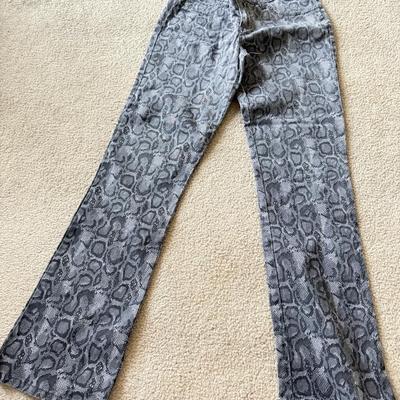 LOT 209L: Physique Body Wear Blue Camo Pants (M) w/ Jeans & Shorts: Old Navy The Diva Star Print (12), OP Lace Up (5), Snake Print...