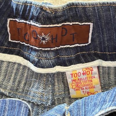 LOT 213A: NWT Denim Jeans: YMI (5), 7 for All Mankind w/ Swarovski Crystal Accents (W27&W28), Nautica Boys (30), VIP Collection (33),...