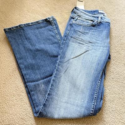 LOT 213A: NWT Denim Jeans: YMI (5), 7 for All Mankind w/ Swarovski Crystal Accents (W27&W28), Nautica Boys (30), VIP Collection (33),...